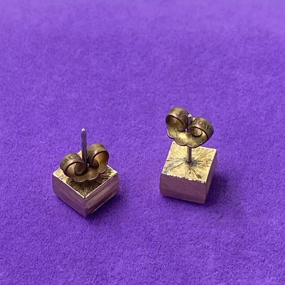 💛 Vintage Avon Gold Plated Square Earrings - Picture 2 of 2